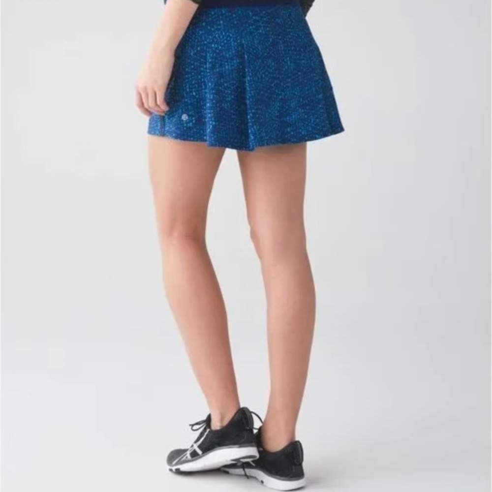 Lululemon Pace Rival Tennis Skirt in Samba Snake Kayak Blue Hero Blue